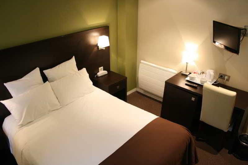 Logis Hotel Restaurant L'Auberge Normande Carentan Kültér fotó